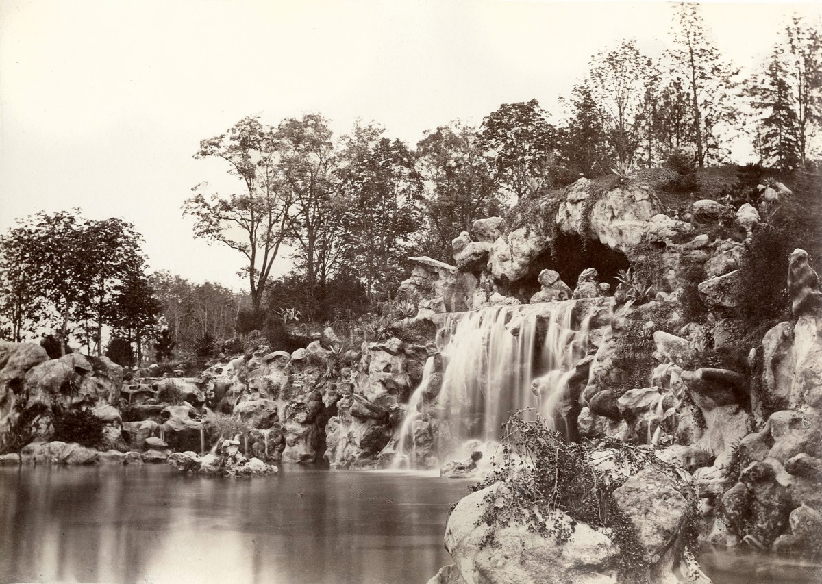 Bois de Boulogne, Waterfall