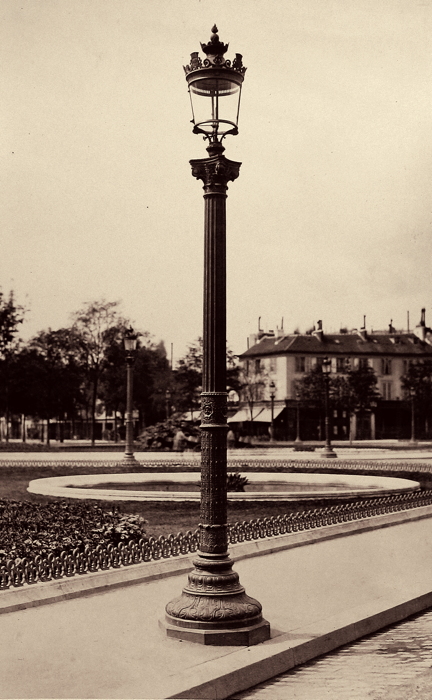 Candélabre modéle de l’Avenue des Champs Elysées,  PF73796