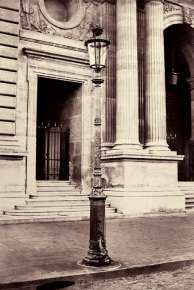Candélabre du Louvre