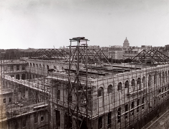 Construction of &Eacute;cole de Droit*