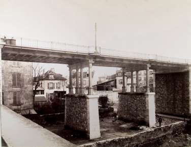 Overpass, Paris (?)